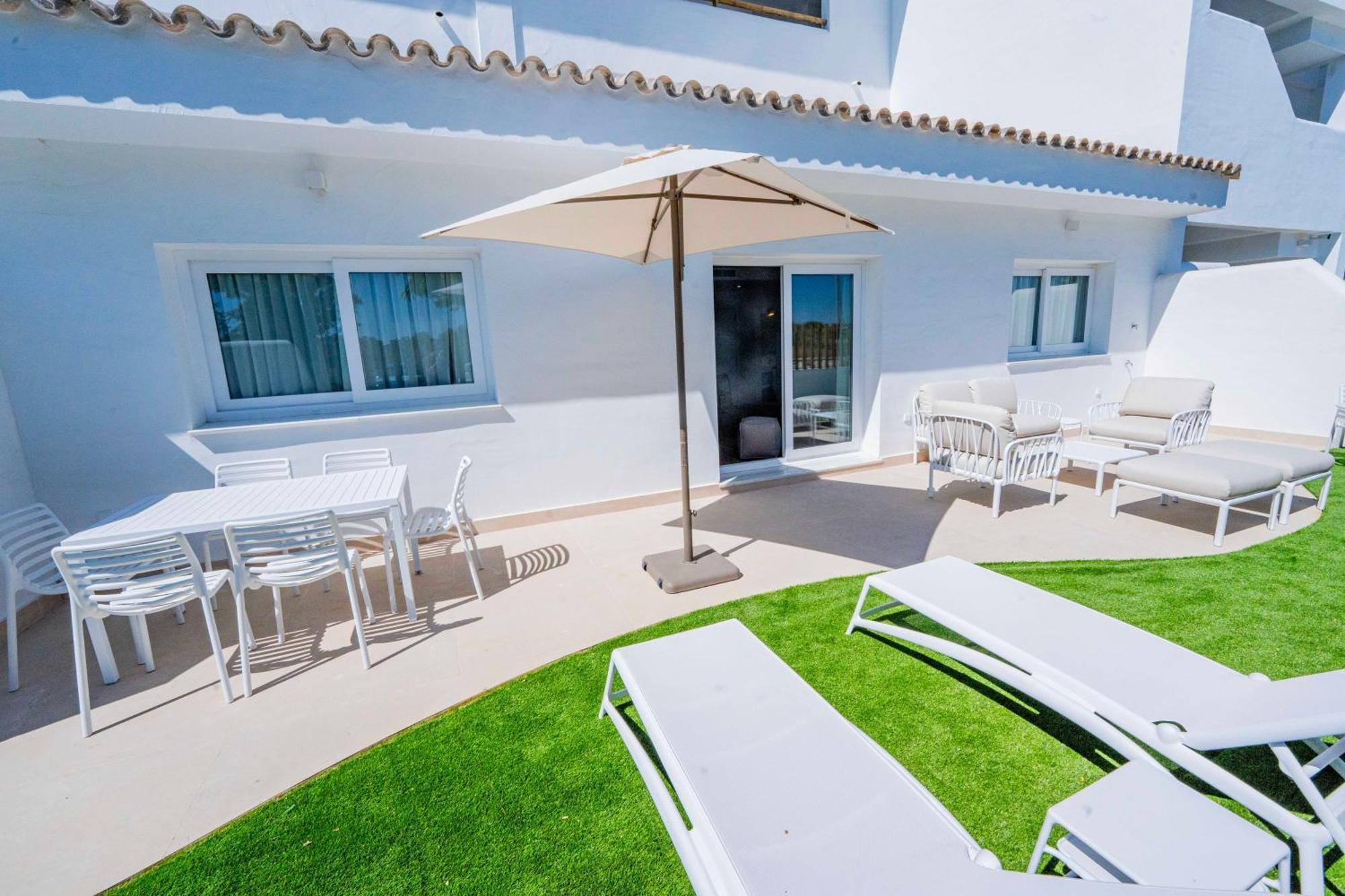 Punta Candor Suites Rota Exterior photo